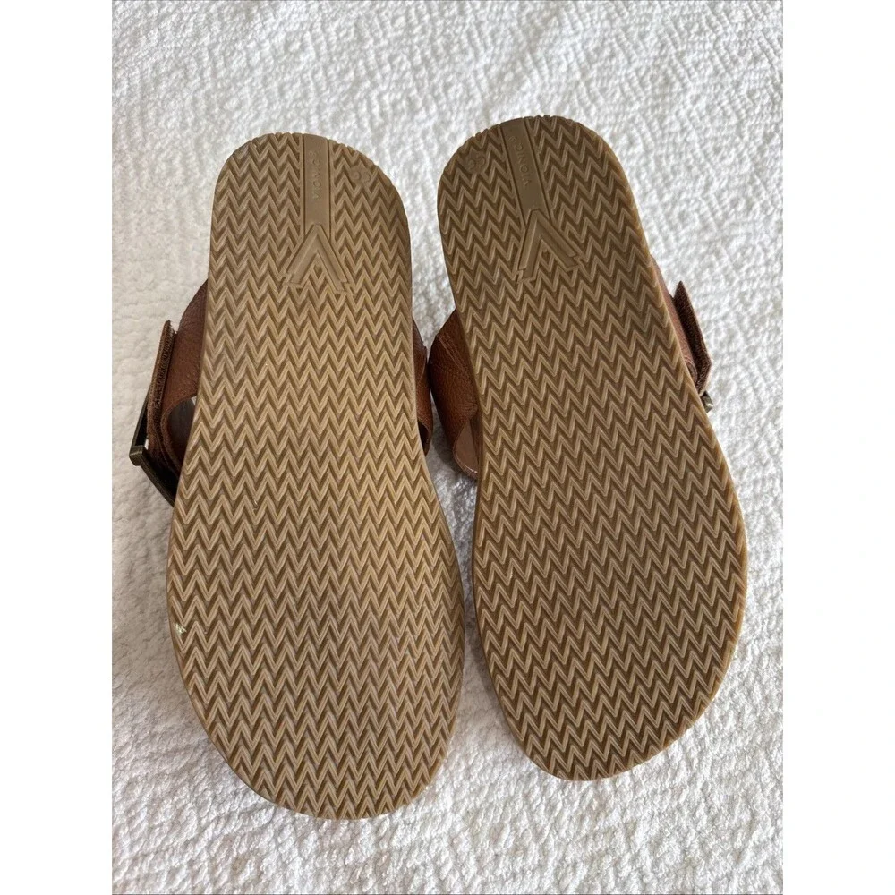 NWOT Womens Vionic Emma Flip Flop Size 10 Color Tan Leather